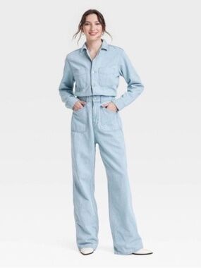 NWT Universal Thread Light Wash Denim Baggy Jumpsuit 8 Utility Chic